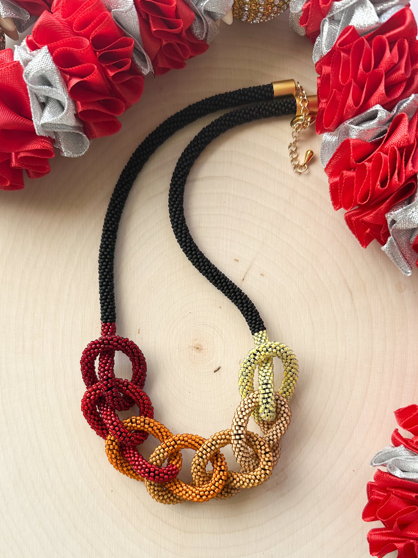 Daisy Chain Necklace - Saffron